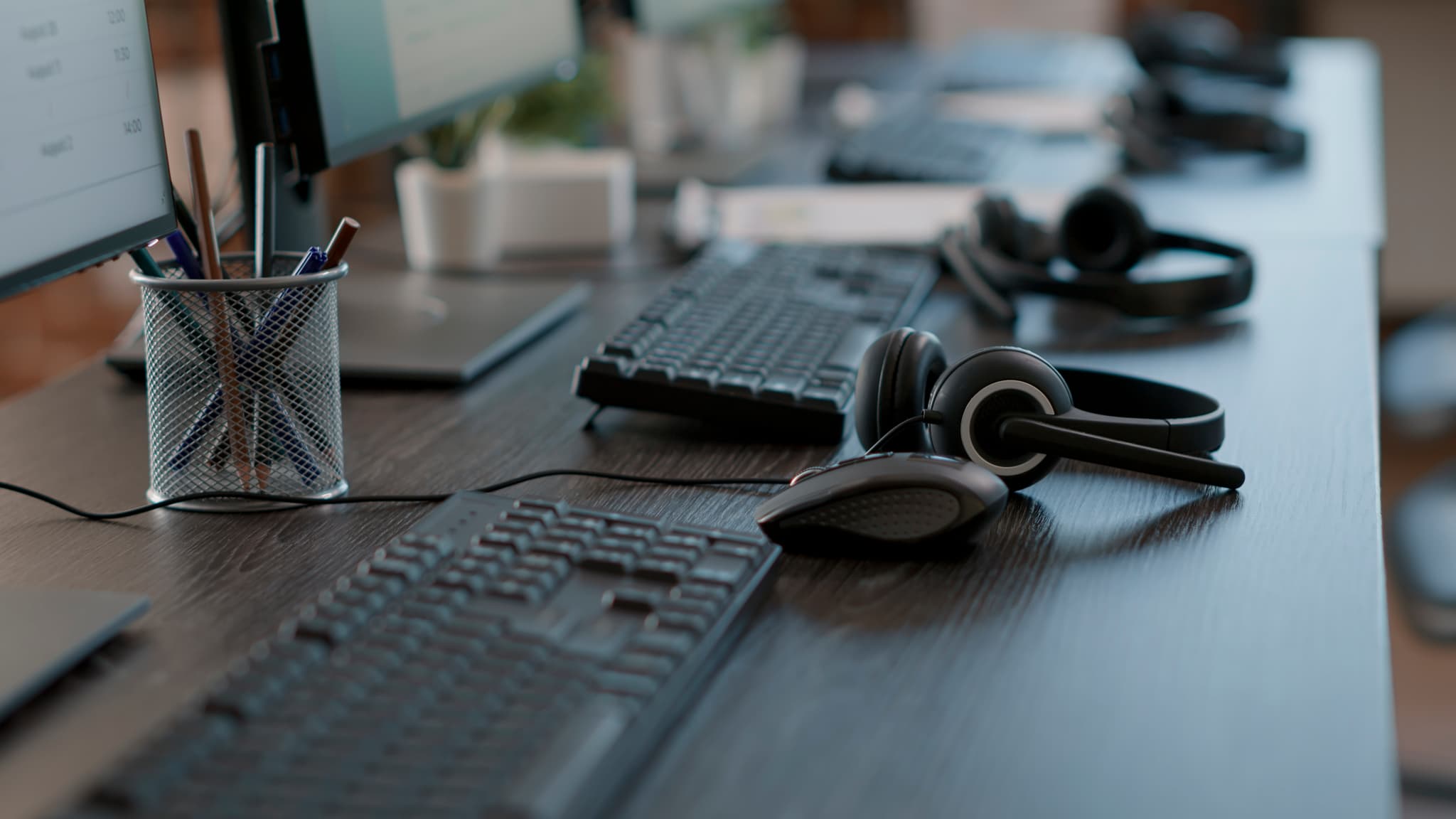 Reliable 24/7 IT Phone Support in Abu Dhabi